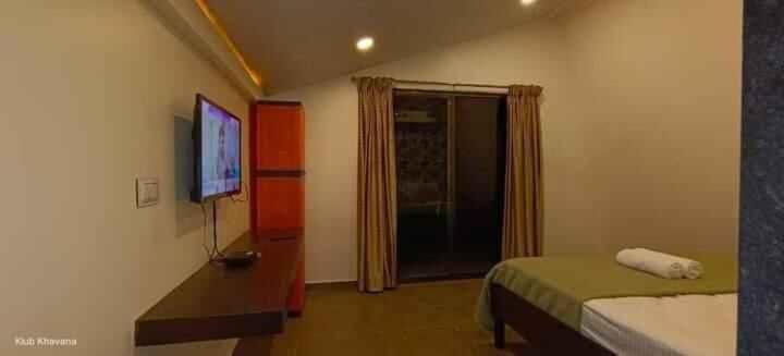 Klub Khavana- The Exclusive Beachfront Resort Vengurla Exterior photo