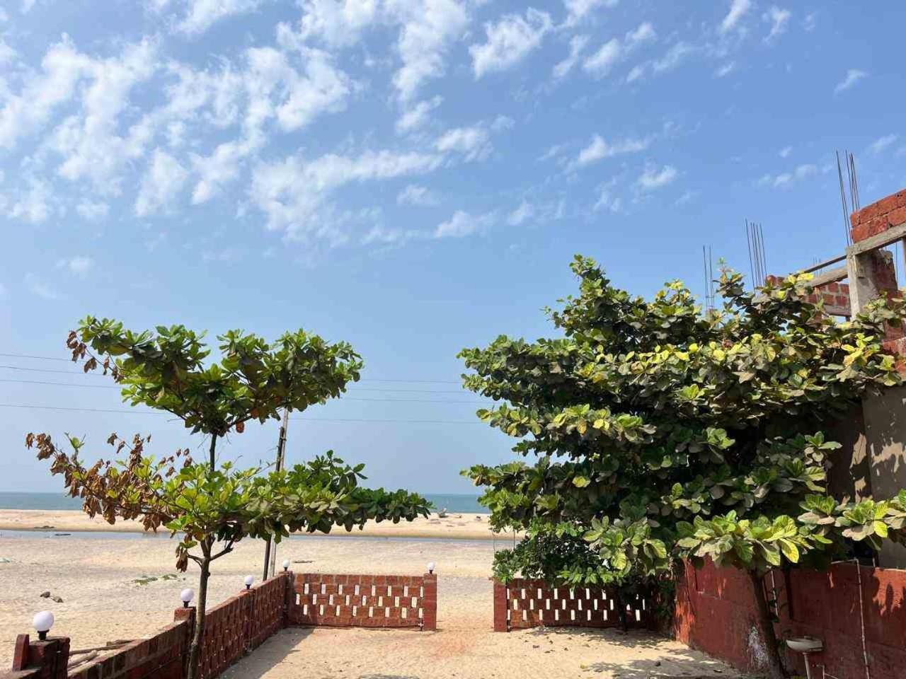 Klub Khavana- The Exclusive Beachfront Resort Vengurla Exterior photo